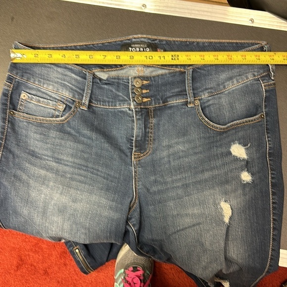 539.   Torrid size 18 R - Picture 3 of 8